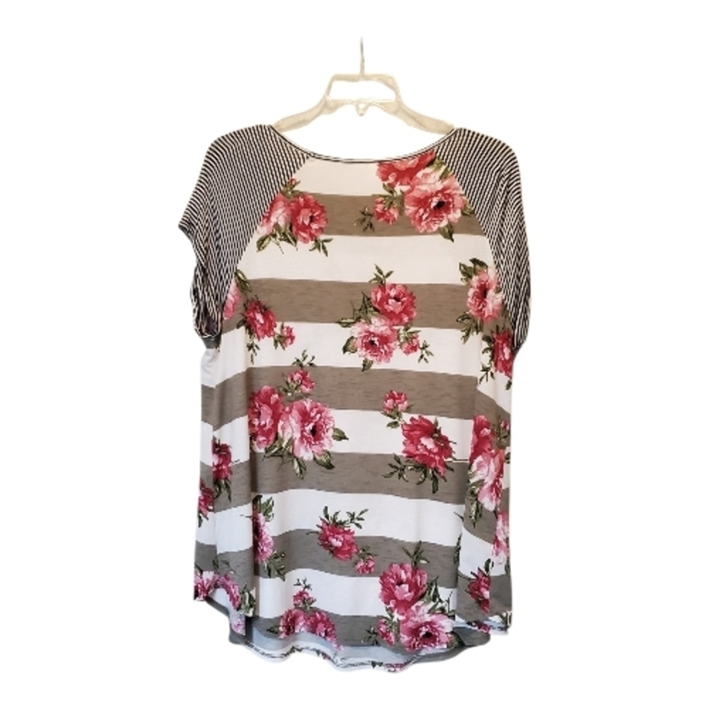 Gorgeous Floral and Striped Short Sleeve Top Size 2X - Picture 4 of 4
